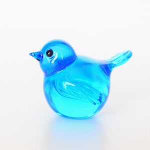 Tiny Lampwork Glass Bird Miniature: Flamework Figurine