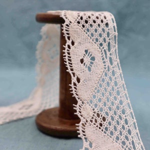 Antique French Cotton Bobbin Lace Trim: Cream Vintage Sewing Supply