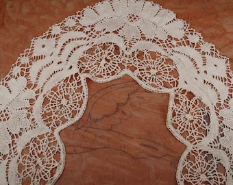 Oval Doily Lace Edge Antique French Doily Edging Handmade Linen Bobbin Lace Placemat Tapete for Vintage Home Décor du Puy