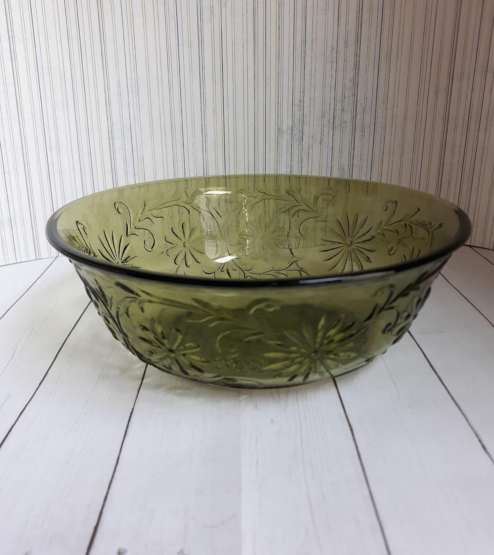 FTD 1979 Green Glass Serving Bowl Country Floral Pattern Etsy