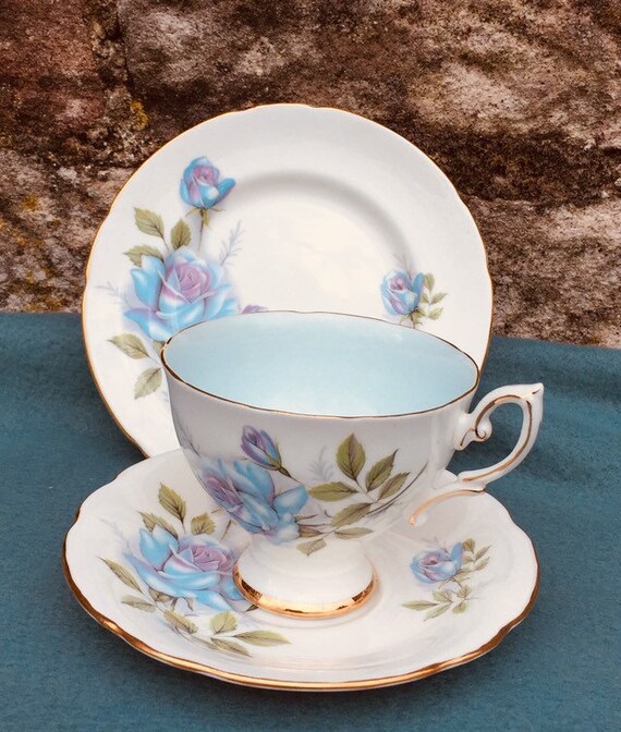 Royal Standard Fine China Tea Party Cake Plate Made in England 1950's