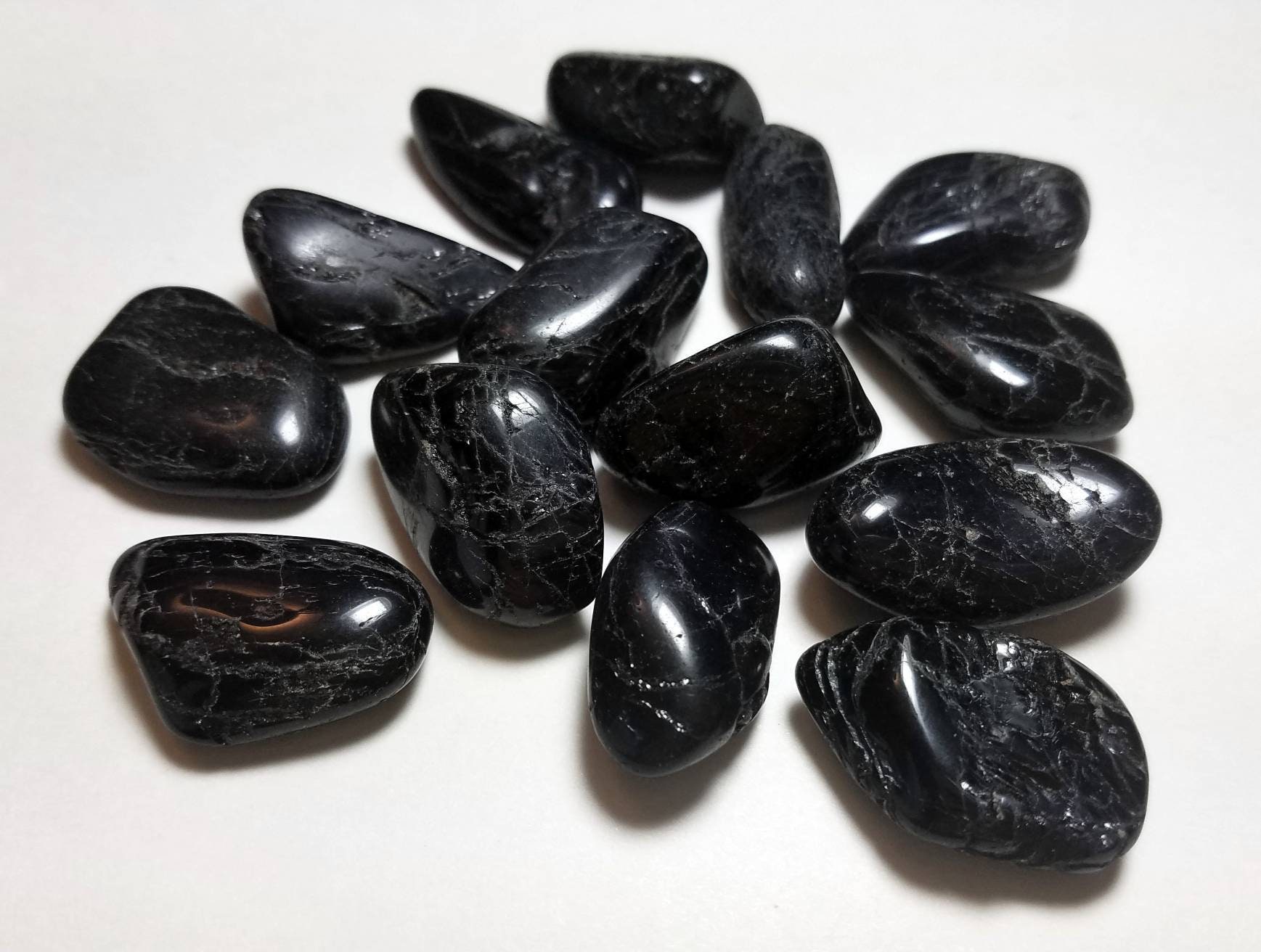 Black Tourmaline Tumbled Stones - Crystal Healing - Rock Collection -…