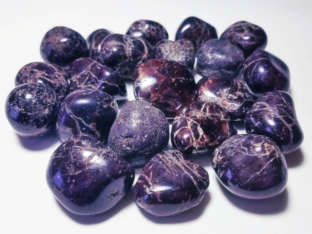 Red Garnet Tumbled Stones - Crystal Healing - Rock Collection - Polis…