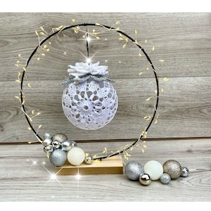 Christmas ball with 3D flower NL PDF crochet pattern