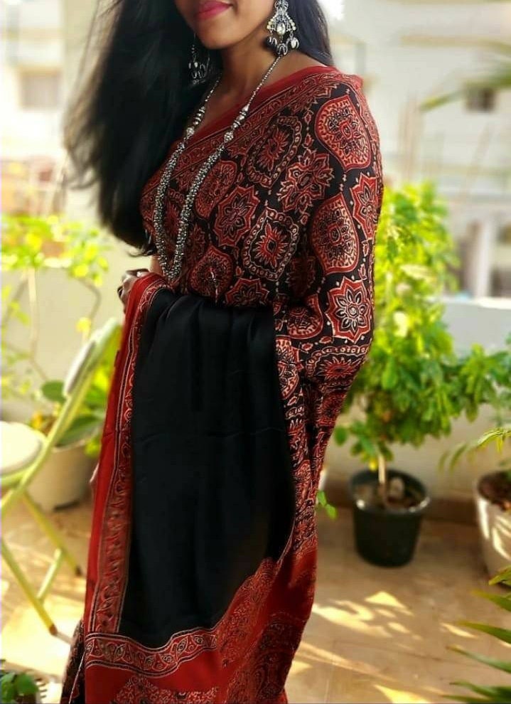 Zynah Pure Modal Silk Ajrakh Saree, Handblock Printed,stitched