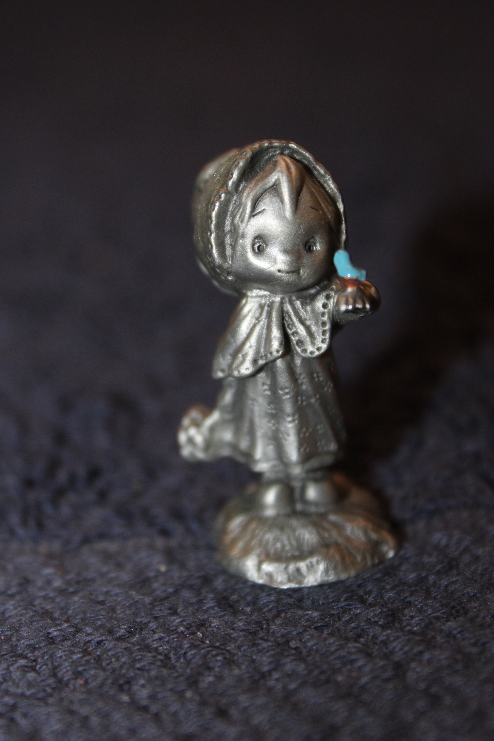 Choice: Hallmark Little Gallery Pewter Figurine Girl With Blue