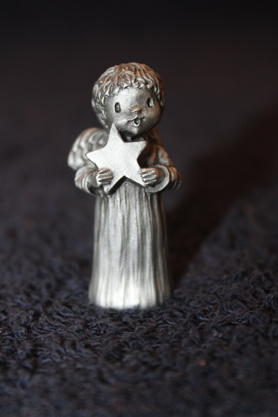 Choice: Hallmark Little Gallery Pewter Figurine Girl With Blue