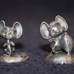 Choice: Hallmark Little Gallery Pewter &quot;Long On Love&quot; Mouse with Necktie OR Hallmark Cheddar & Co Mouse Holding Football M#17 Bg3-5/6