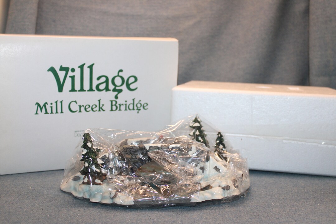 Dept 56 Village Mill Creek Bridge 52635 Christmas Village Accessory S3