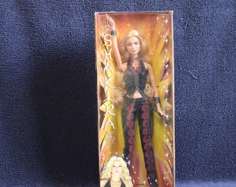 Barbie Shakira Black Leather Outfit Doll 2002 Mattel GB5-98