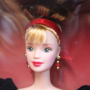 Barbie 1998 Avon Exclusive Winter Splendor Doll Special Edition GB7-119 image 5