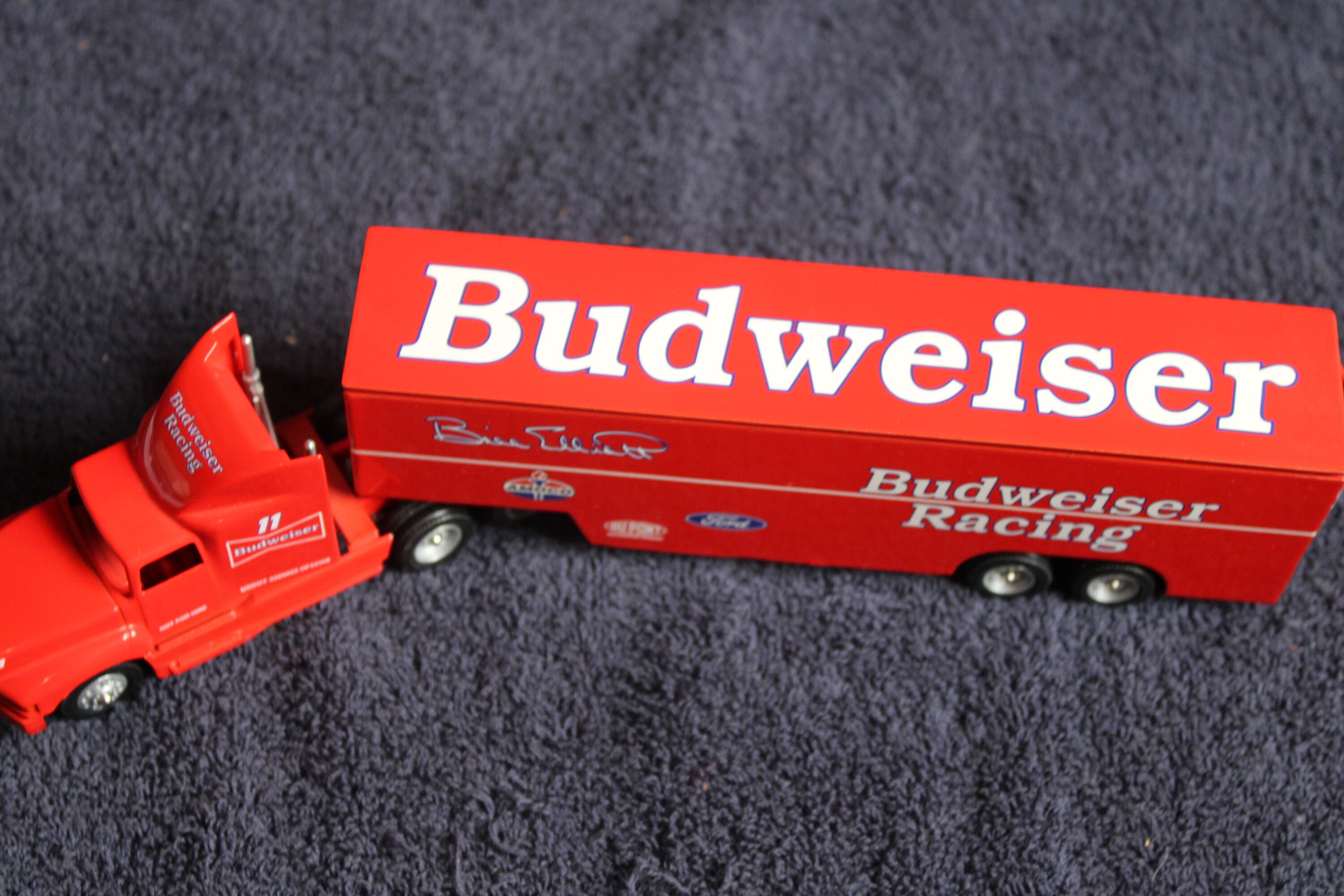 Budweiser Racing Bill Elliott American Racing Scene #23 Winross S7