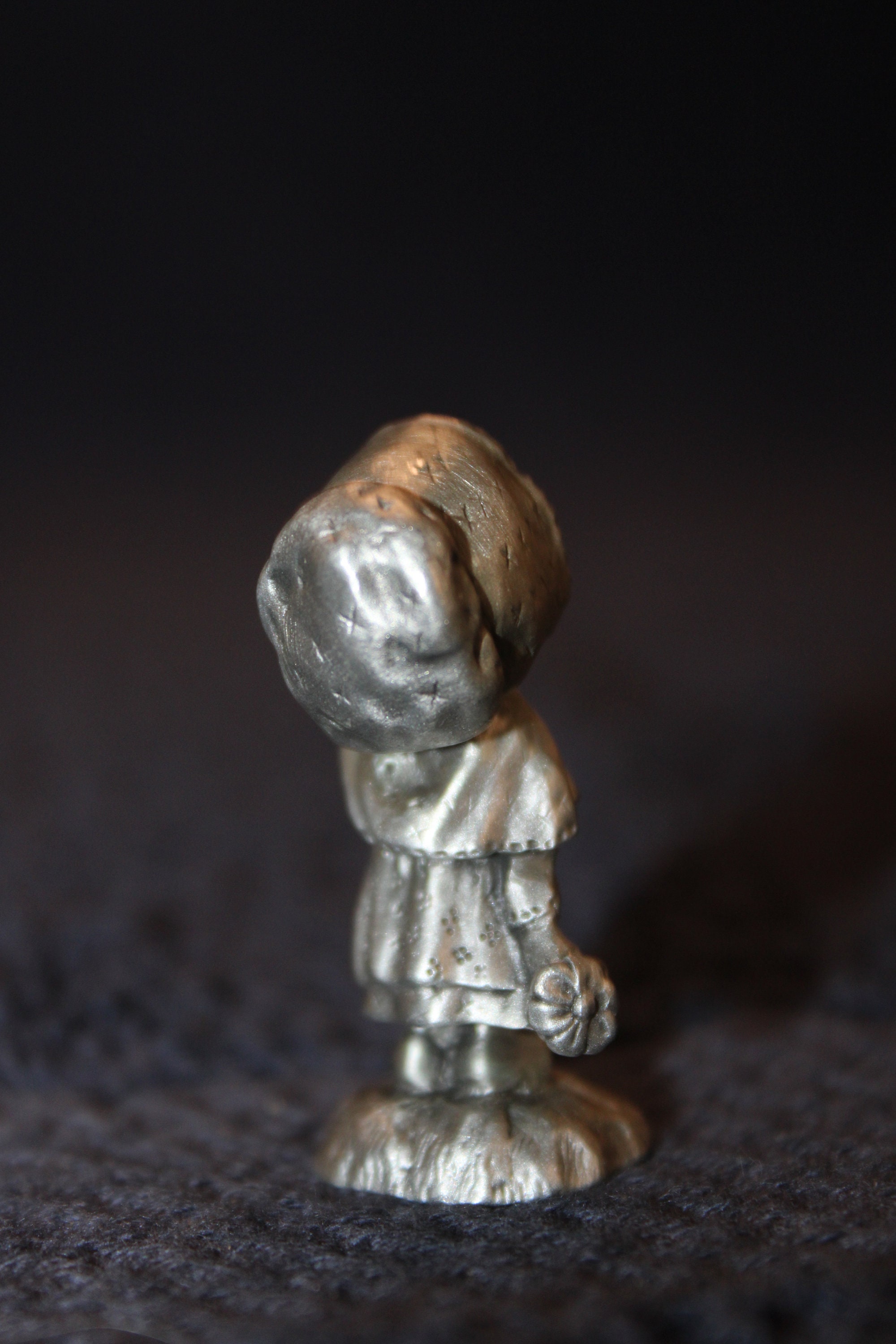 Choice: Hallmark Little Gallery Pewter Figurine Girl With Blue