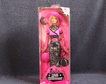 Barbie Pink Halloween Doll Mattel  GB16-16