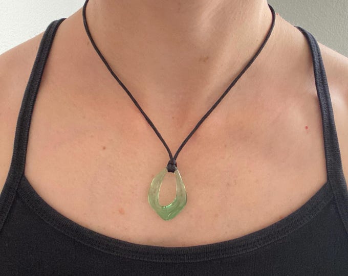 Resin open wavy oval irregular pendant Adjustable black cord necklace green