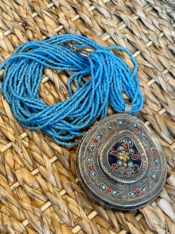 Oversized Native necklace and Pendant - image 5