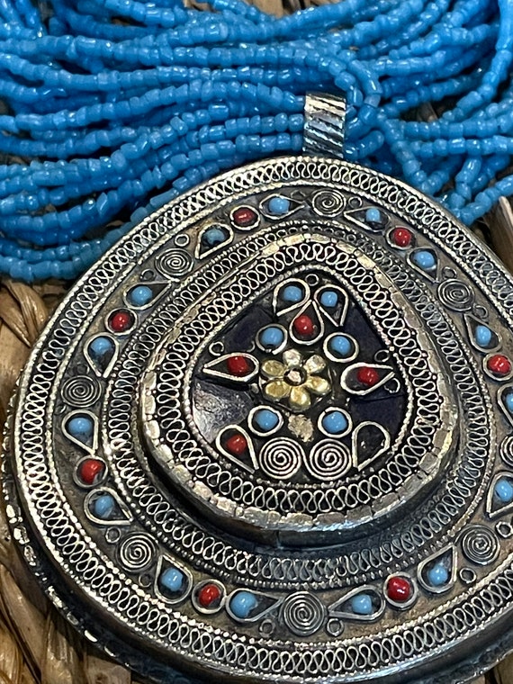 Oversized Native necklace and Pendant - image 3