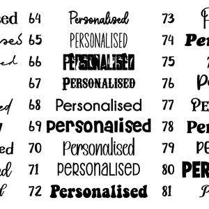 K&ouml;nnte beinhalten: Eine Sammlung von 26 verschiedenen Schriftstilen f&uuml;r das Wort "Personalisiert". Die Schriften reichen von schlicht und elegant bis hin zu fett und verspielt.