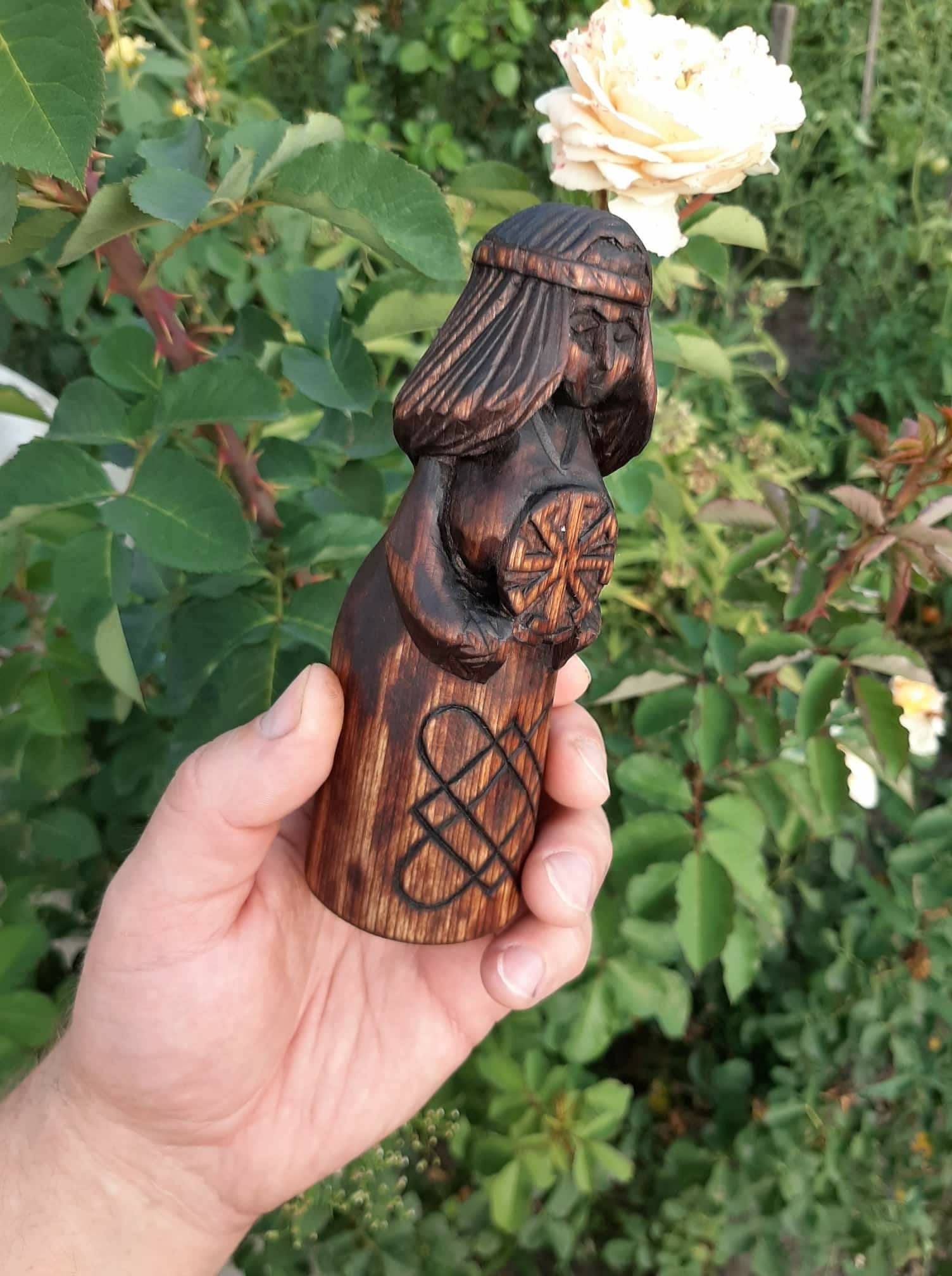 Лада языческая богиня