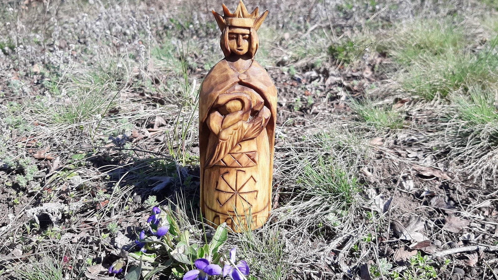 Lada Slavic Goddess Wooden Statue Hand Carved Slavic Goddess Etsy