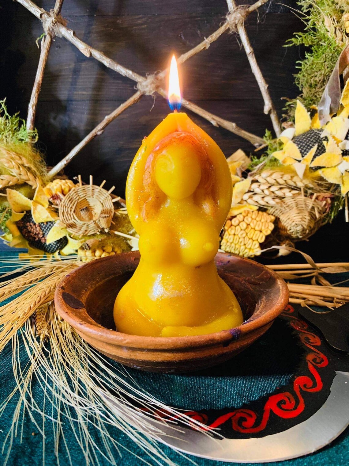 Red Natural Beeswax Candle Great Goddess Mother Candle Witch Etsy UK