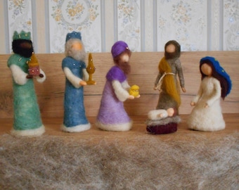 Nativity set scene -Needle felted figurines: Virgin Mary, St Joseph, baby Jesus and three wise men