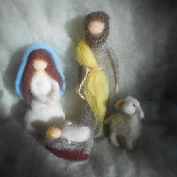Krippenfiguren nadelgefilzt - Weihnachtsdekoration - 4-teiliges Set: St. Josef, Maria, Jesuskind und ein Schaf.