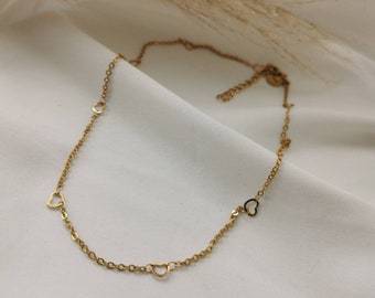 Herz Kette Gold oder Silber aus Edelstahl, filigrane Halskette, minimalistischer Schmuck, Geschenk Mama, feine Gliederkette Herzchen