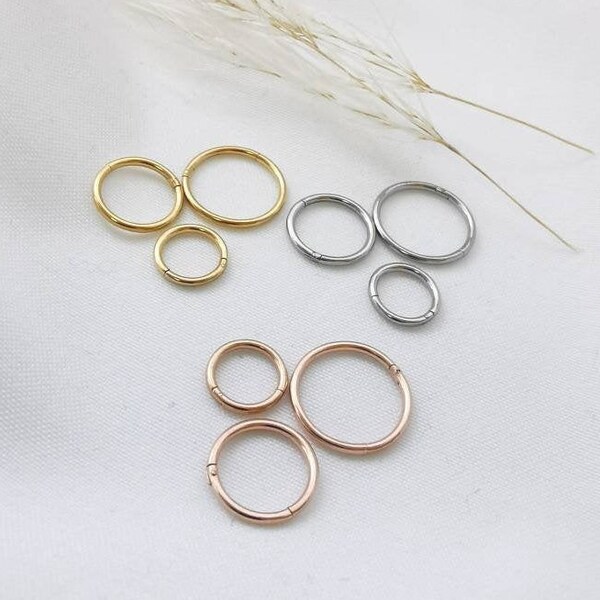 1 Paar Mini Piercing Creolen in Gold, Silber & Rosé aus Edelstahl. Kleine Creolen in Gold als Ring für Helix, Ohr oder Nase. Geschenk