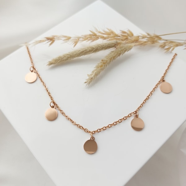 Personalisierte Plättchen Kette in Silber, gold und rosé aus Edelstahl, Kette personalisiert mit gravierten Buchstaben Anhängern, Geschenk