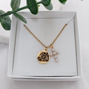 Necklace with pearl cross personalized engraving pendant in gold gift for baptism, communion, confirmation wedding gift waterproof image 2