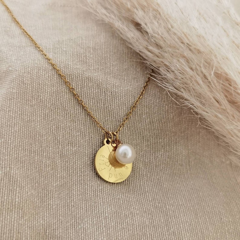 Personalisierte Kette mit 15mm Gravur Plättchen und Perle in Gold u. Silber, Geschenk für sie, personalisierte Geschenke, Weihnachtsgeschenk Bild 4