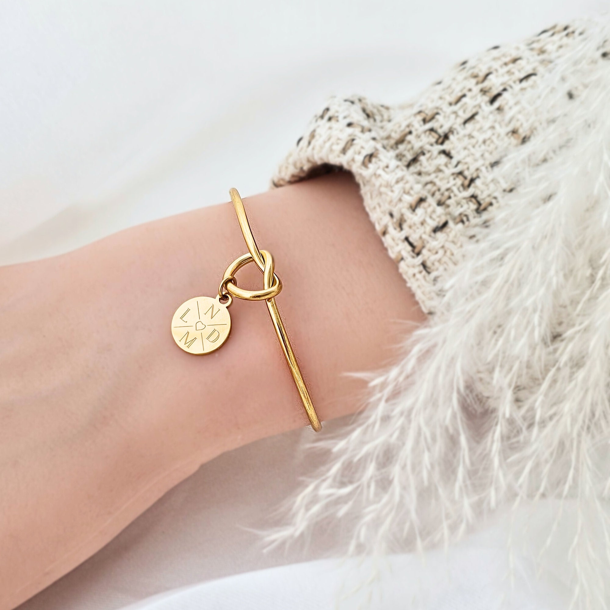 Knot bracelet personalized with engraving plate, knot bracelet with engraving pendant, engraving bracelet, personalized gift, bangles