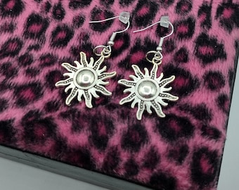 Summery Silver Sun Dangle Earrings. Hypo-Allergenic Silver Alloy, 1" in diameter.  Very Light.