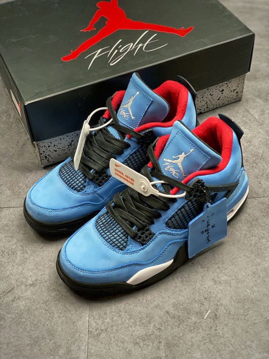 travis scott x nike air jordan 4