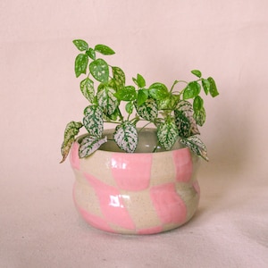 Pink Wavy Checkerboard Pattern Handmade Ceramic Plant Pot - Medium Sized