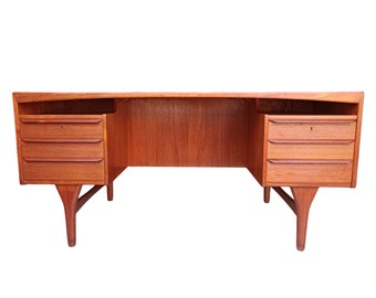 Vintage mid century modern teak desk by Vald Mortensen. Scandinavian vintage 1960s design