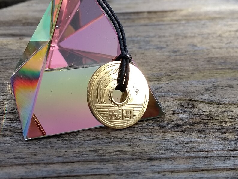 2pcs Dog 2018 Year Good Luck Coin Tag Pendants Charms Bohemian Metal Findings... 2pcs Dog 2018 Year Good Luck Coin Tag Pendants Charms Bohemian Metal Findings...