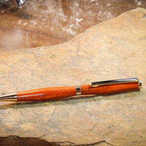 No26-Stylo fin en bois de Padouk