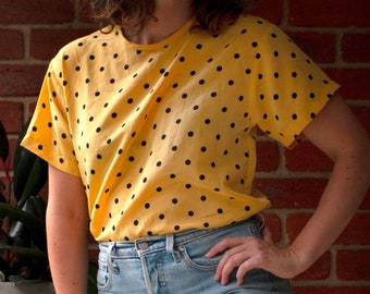 Vintage 80s short sleeve polka dot blouse // Size 10 - 12 // yellow black polyester