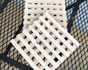 Set of two trivets