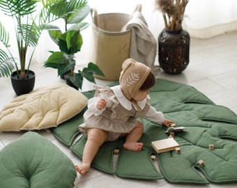 Linen Play Mat Leaf • Organic Baby Padded Monstera Rug • Oeko-TEX Standard Quality • Kids Quilted Crawling Mat •Toddler Playing Tropical Rug