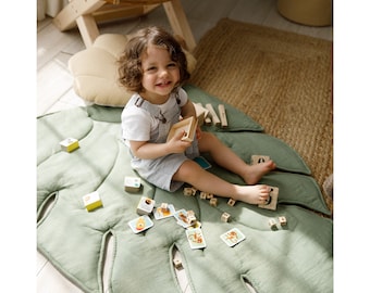 Linen Play Mat Leaf • Organic Baby Padded Monstera Rug • Oeko-TEX Standard Quality • Kids Quilted Crawling Mat •Toddler Playing Tropical Rug