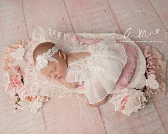 Lace newborn romper, Newborn red romper, Newborn lace romper set, Newborn photo props, Newborn photo outfit, Newborn girl lace romper,