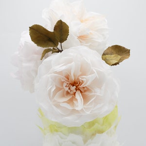 Wafer Paper David Austin Rose Cake Topper: Edible Flower Wedding Cake Decor