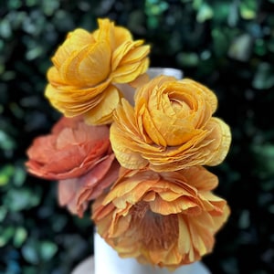 WAFER PAPER flowers COMPOSITION  for wedding, celebration cakes, wafer paper cake decor, cake topper, edible flowers, wedding gift
