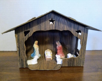 MCM Cardboard Nativity with 6 Chalk figurines