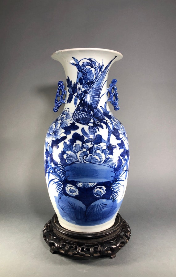 Chinese Antique Celadon Vase with Bird Chinese export 16” il 570xN anhl