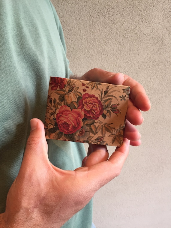 Cartera papel sale