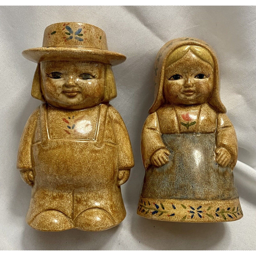 Vintage Amish Man Woman Figures Ceramic Yozie Caravilla Couple - Etsy